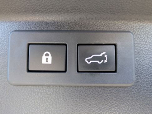 Used 2021 Subaru Forester Limited w/ Popular Package #3 image 12