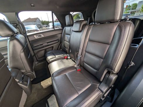 Used 2013 Ford Explorer XLT FWD image 18