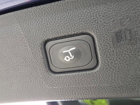 Used 2015 Ford Edge Titanium w/ Equipment Group 301A image 15