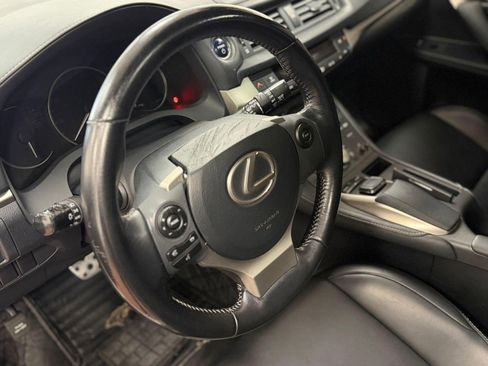 Used 2017 Lexus CT 200h CT 200h image 13