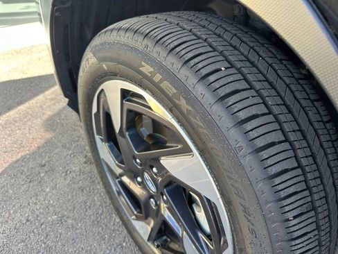 Certified 2025 Subaru Crosstrek 2.5i Limited w/ Crosstrek Mirror Package image 22