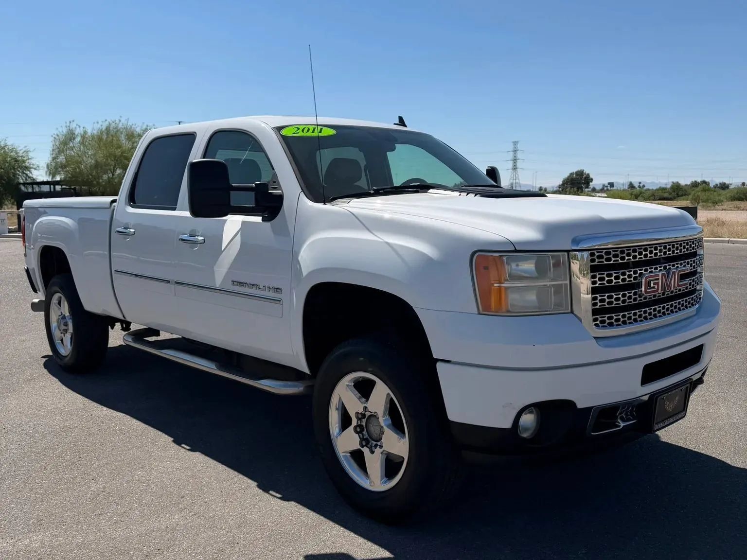Used 2011 GMC Sierra 2500 Denali AWD/4WD image 8