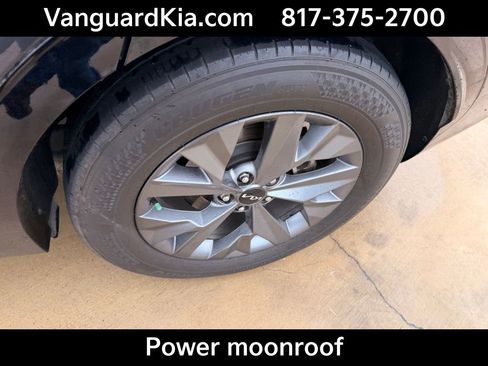 Certified 2024 Kia Sportage SX image 9