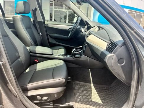 Used 2014 BMW X1 xDrive28i AWD/4WD image 9