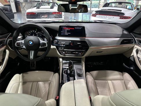 Used 2018 BMW 540i RWD image 38