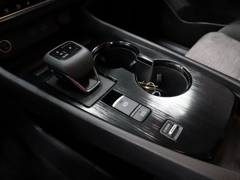 Certified 2023 Nissan Rogue SV image 35