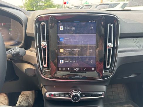 Used 2023 Volvo C40 P8 Recharge Ultimate image 33