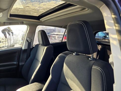 Used 2018 Toyota RAV4 XLE image 20