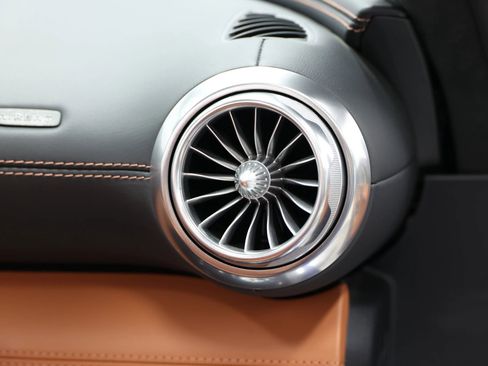 Used 2022 Mercedes-Benz SL 55 AMG 4MATIC image 75