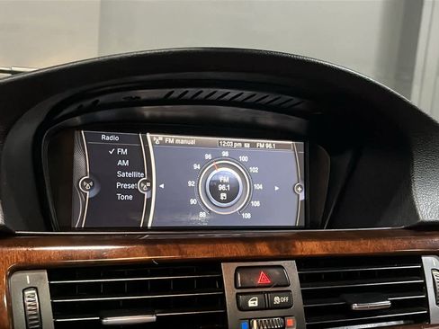 Used 2011 BMW 335i xDrive Sedan AWD/4WD image 15