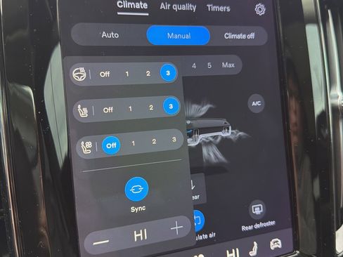 Used 2023 Volvo XC60 B5 Ultimate image 28