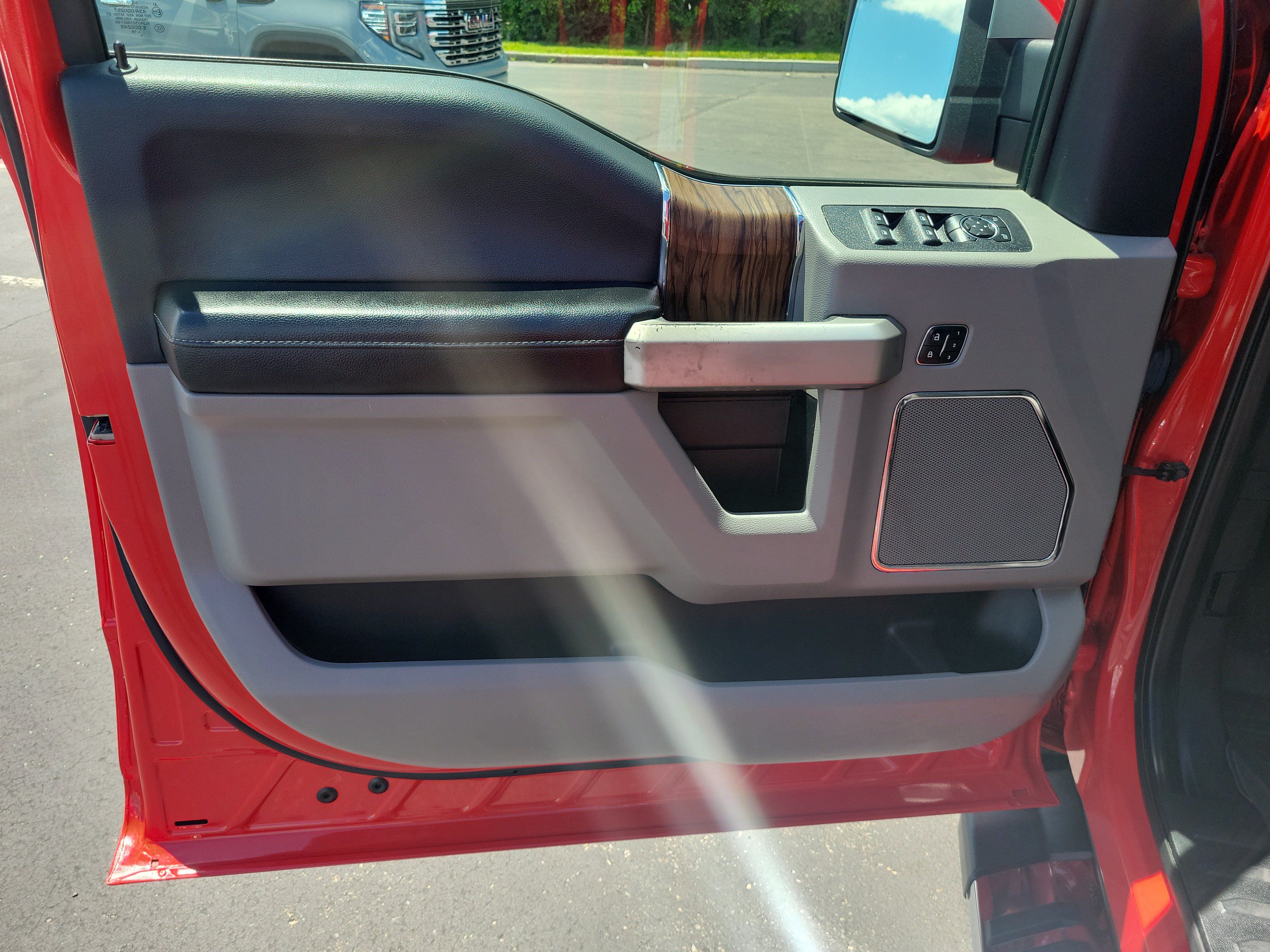 Used 2019 Ford F150 Lariat AWD/4WD image 18