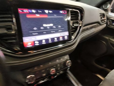 Used 2022 Dodge Durango SRT w/ Premium Interior Group AWD/4WD image 24