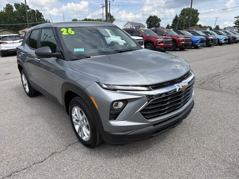 New 2026 Chevrolet TrailBlazer LS w/ LS Convenience Package AWD/4WD image 1