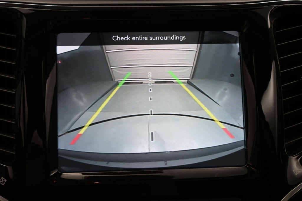 Used 2021 Jeep Cherokee Limited AWD/4WD image 24