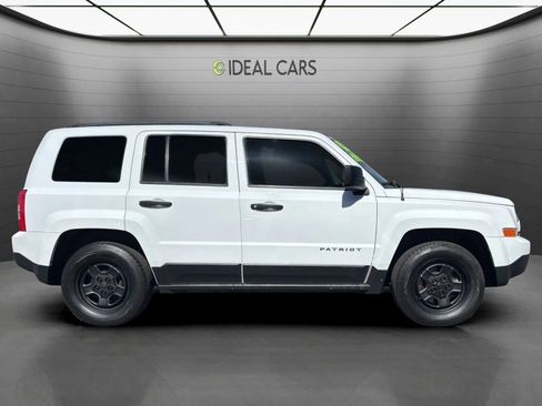 Used 2015 Jeep Patriot Sport FWD image 4