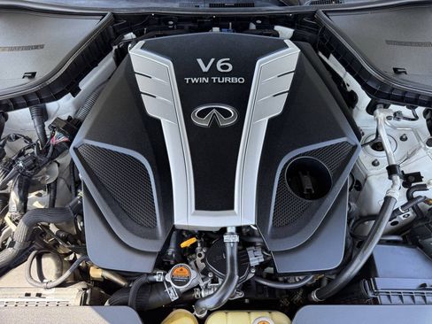 Used 2017 INFINITI Q60 3.0t w/ Premium Plus Package 3.0T RWD image 27