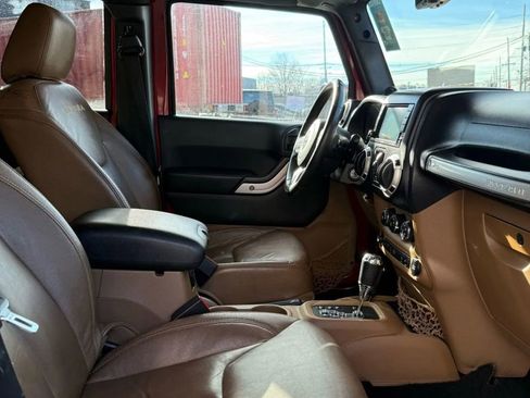 Used 2013 Jeep Wrangler Unlimited Sahara w/ Mopar Chrome Edition Group image 12