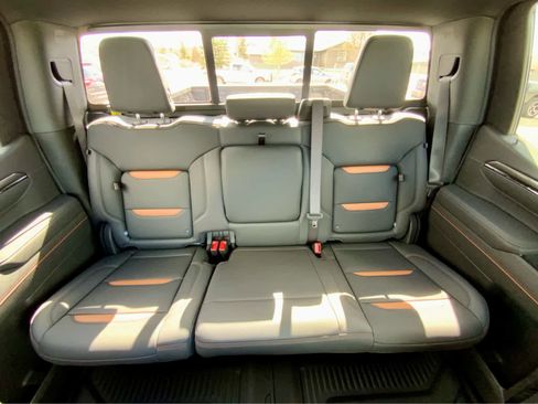 New 2026 GMC Sierra 1500 AT4 w/ AT4 Premium Package image 32