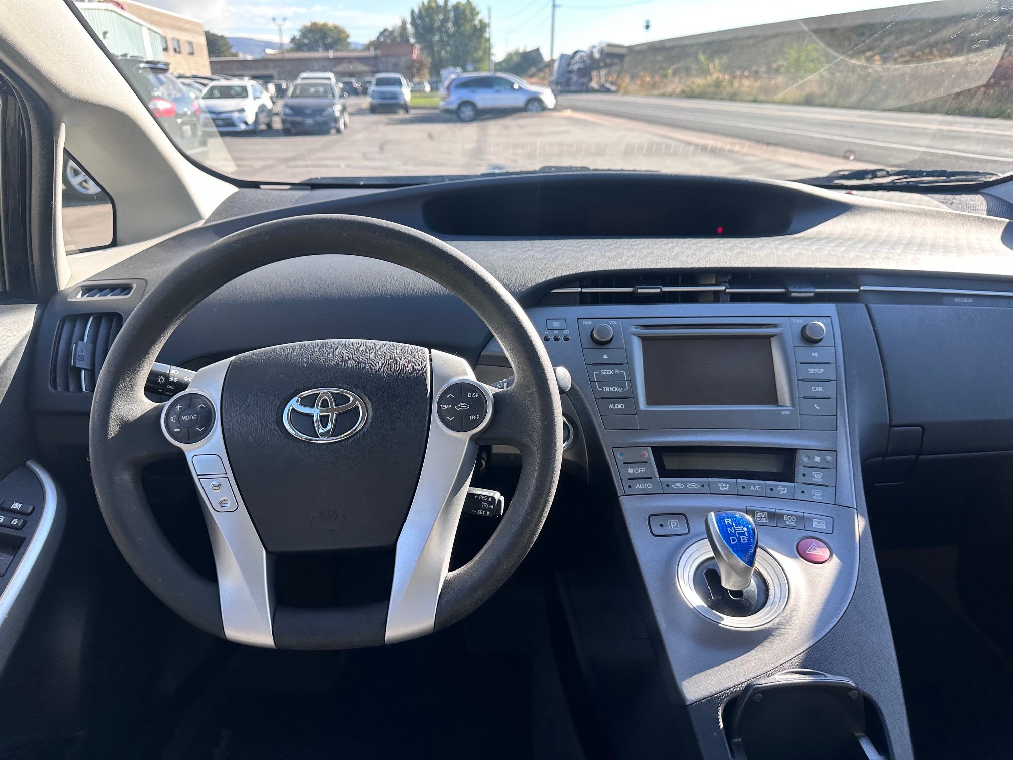 Used 2014 Toyota Prius Two FWD image 7