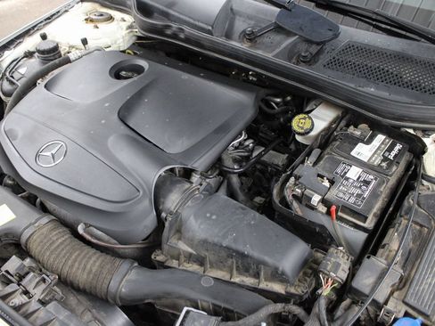 Used 2018 Mercedes-Benz CLA 250 image 42