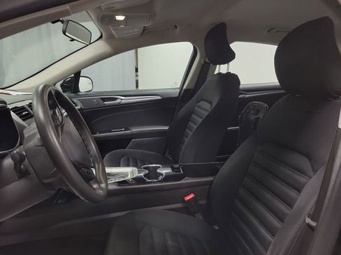 Used 2016 Ford Fusion SE image 13