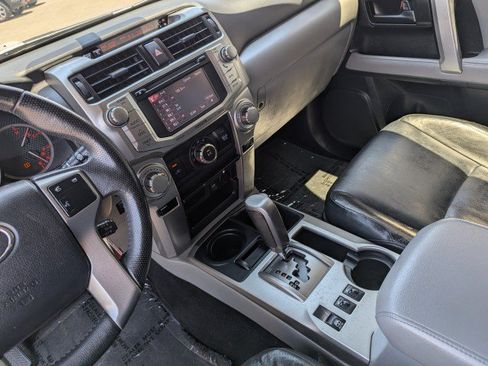 Used 2012 Toyota 4Runner SR5 w/ Premium Pkg w/3rd Row Seat AWD/4WD image 20