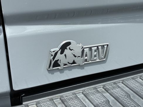 Used 2024 GMC Sierra 1500 AT4X w/ AT4X AEV Edition AWD/4WD image 12