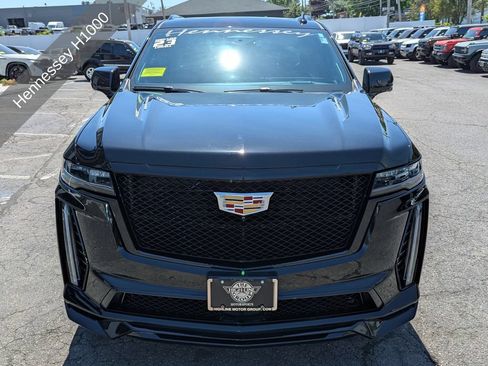 Used 2023 Cadillac Escalade V AWD/4WD image 3