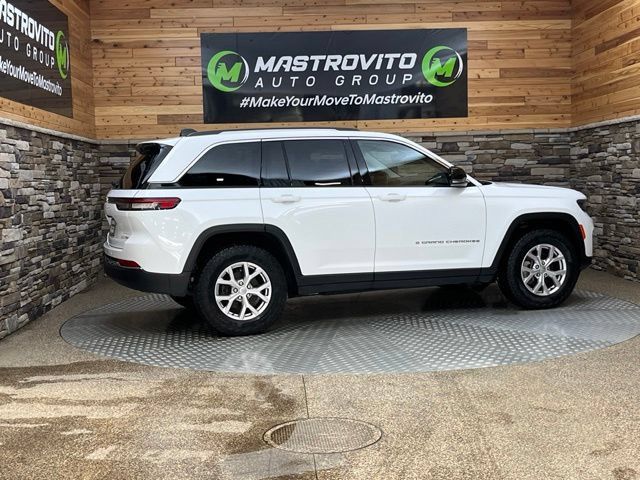 Used 2022 Jeep Grand Cherokee Limited AWD/4WD image 13