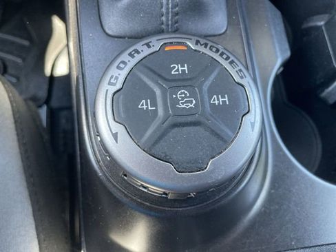 Used 2022 Ford Bronco Black Diamond image 35