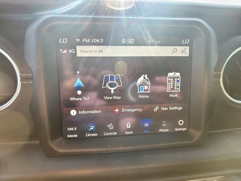 Used 2021 Jeep Wrangler Unlimited Sahara w/ Cold Weather Group AWD/4WD image 20