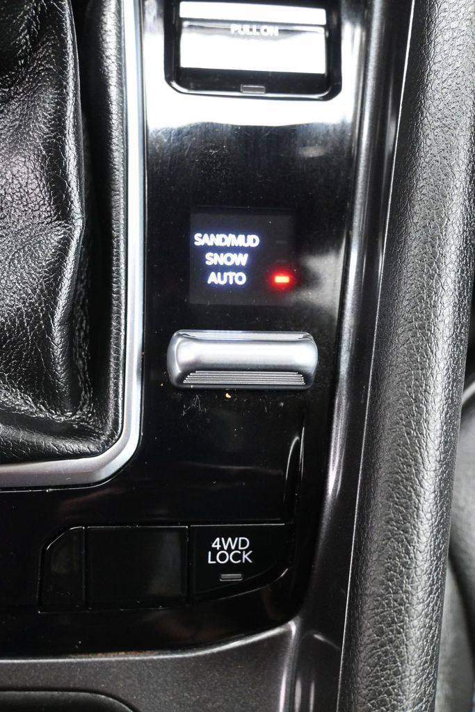 Used 2022 Jeep Compass Latitude w/ Convenience Group AWD/4WD image 9