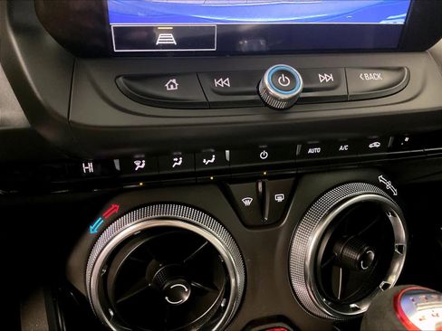 Used 2022 Chevrolet Camaro SS image 25