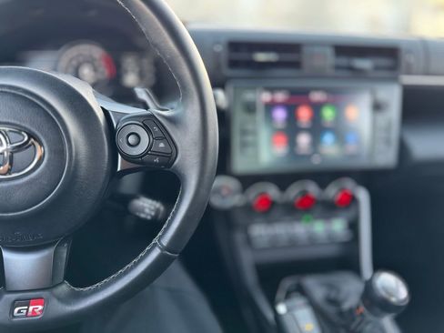 Used 2023 Toyota GR86 Premium w/ ALL Weather Mat Package (TMS) image 8