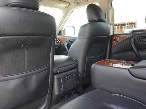 Used 2019 INFINITI QX80 Luxe image 13