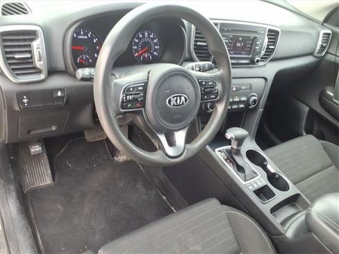 Used 2018 Kia Sportage LX image 5