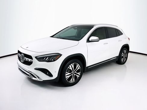 Certified 2025 Mercedes-Benz GLA 250 image 3