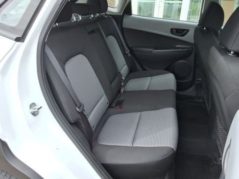 Used 2020 Hyundai Kona SE FWD image 32