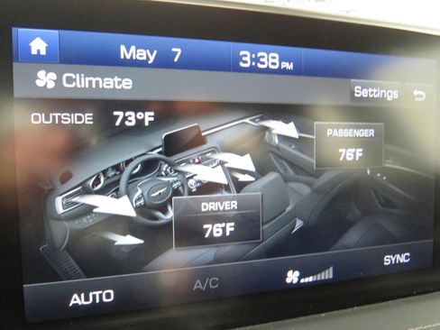 Used 2019 Genesis G70 2.0T Advanced image 19