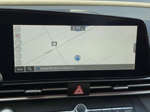 Used 2023 Hyundai Elantra Limited w/ Preferred Accessory Package FWD image 20