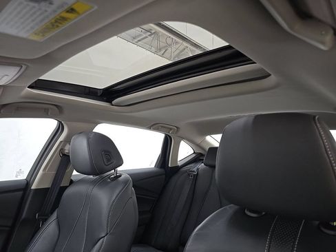 Used 2023 Acura TLX w/ Technology Package FWD image 11