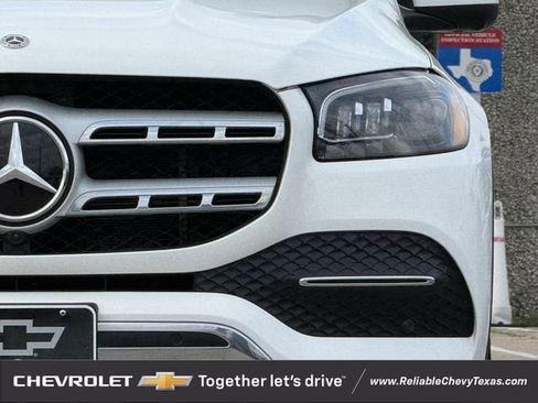 Used 2022 Mercedes-Benz GLS 450 4MATIC image 4