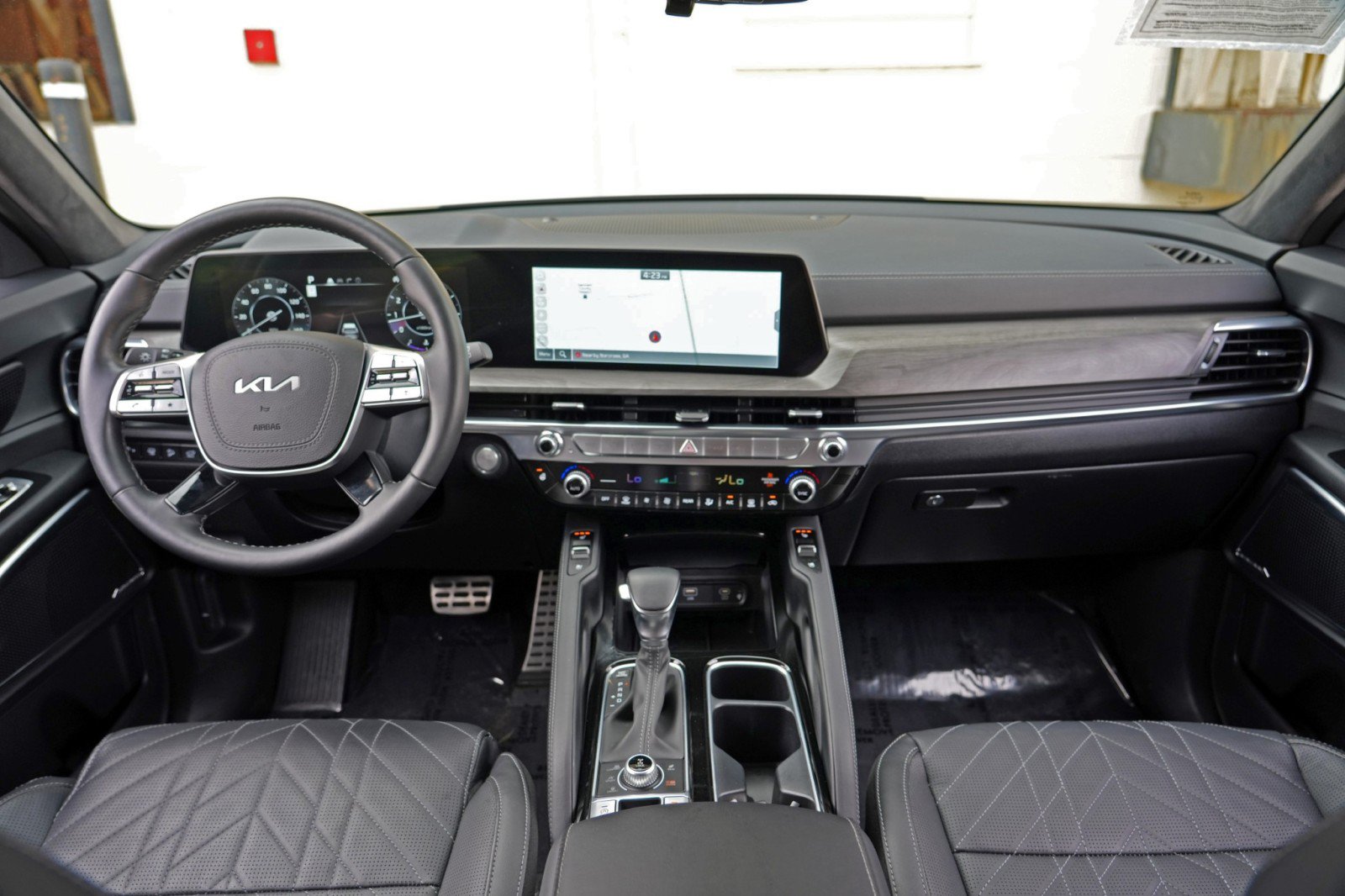Used 2023 Kia Telluride SX Prestige X-Pro AWD/4WD image 13