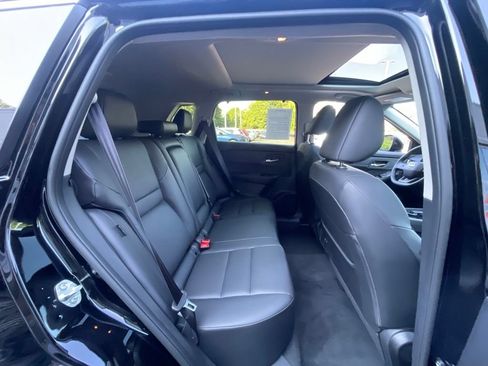 Used 2026 Nissan Rogue SV w/ SV Premium Package AWD/4WD image 26