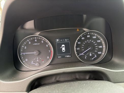 Used 2018 Hyundai Elantra SEL image 18