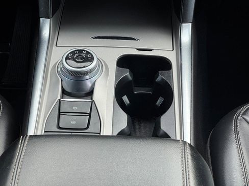 Used 2023 Ford Explorer XLT w/ Equipment Group 202A image 15