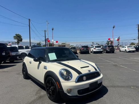 Used 2013 MINI Cooper S FWD image 13