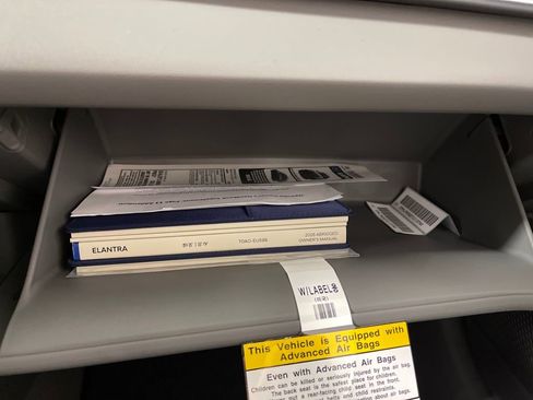 New 2026 Hyundai Elantra Sport image 27