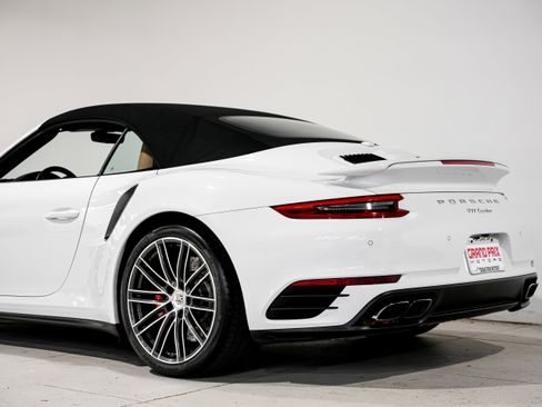 Used 2018 Porsche 911 Turbo image 36